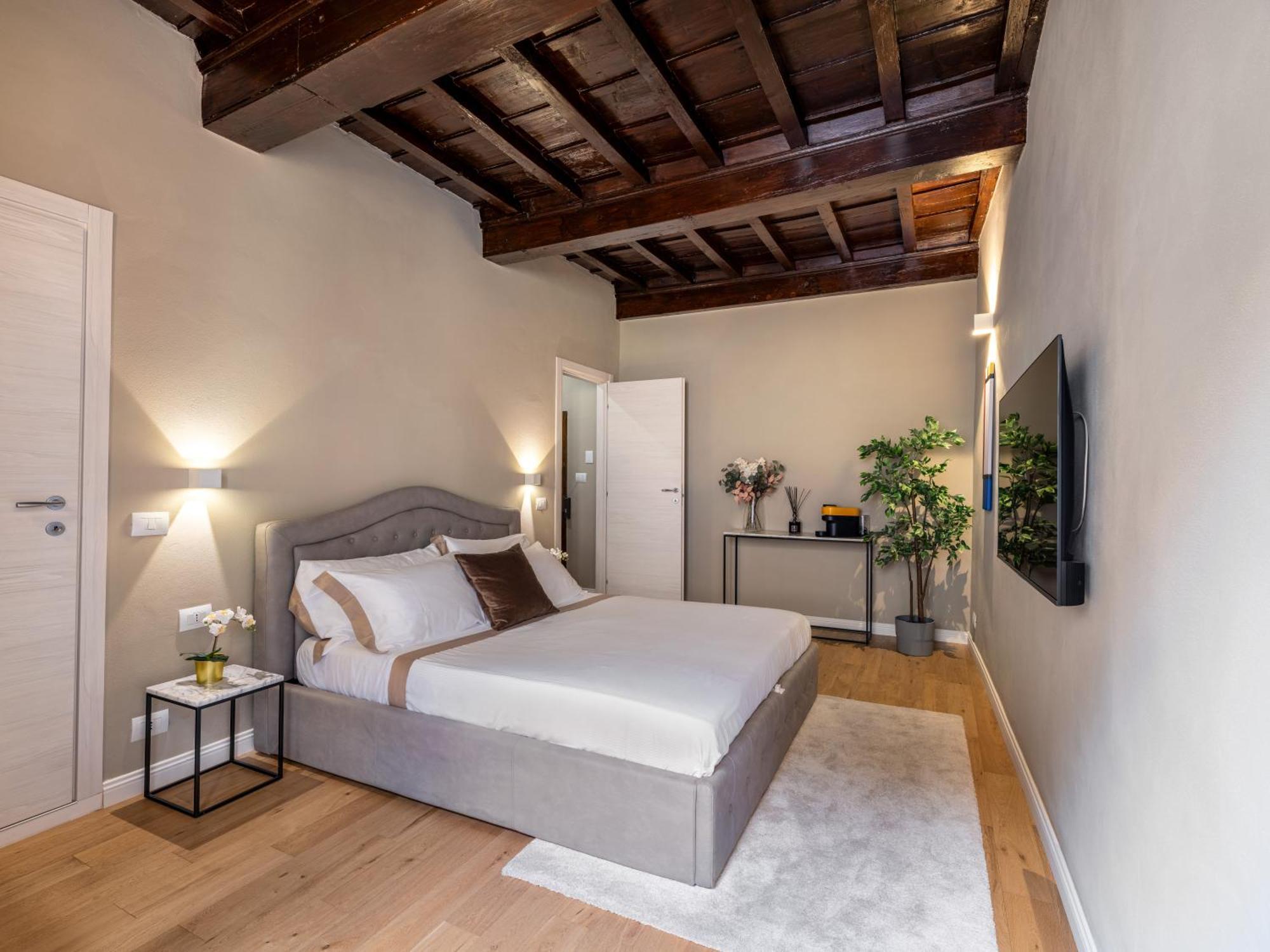 Santa Croce Luxury Suite - Dolcevita Holiday Florenz Exterior foto
