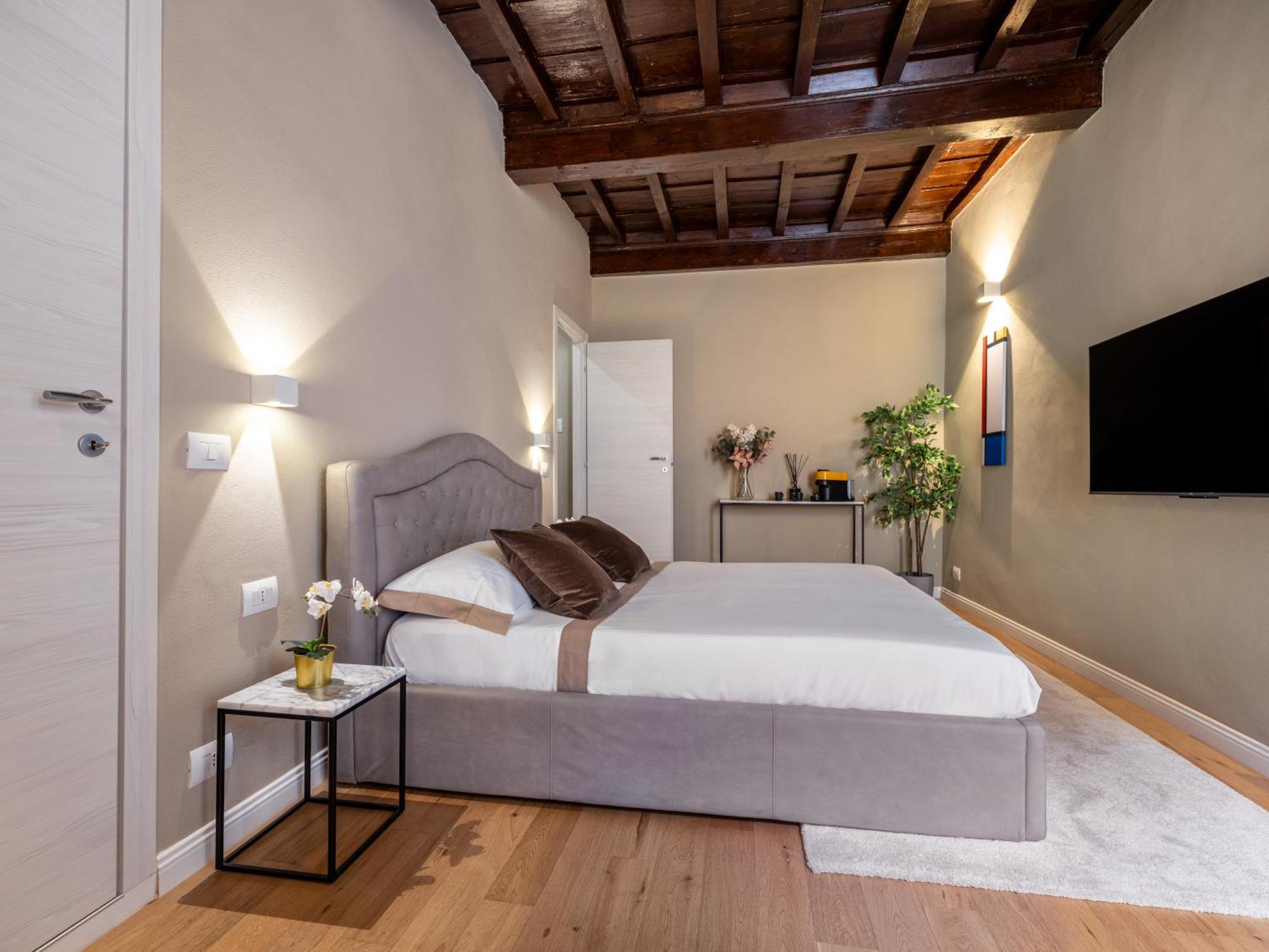 Santa Croce Luxury Suite - Dolcevita Holiday Florenz Exterior foto